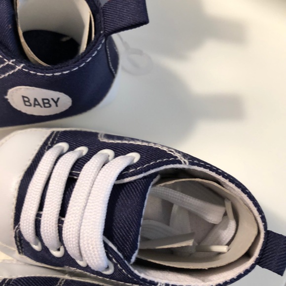 NWOT Baby Toddler Lace Up Tie Shoes - Picture 3 of 5